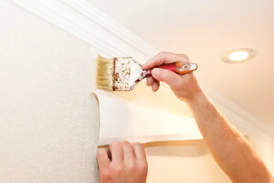 Pose de papier peint à Grimbosq — revêtements muraux et toiles de verre